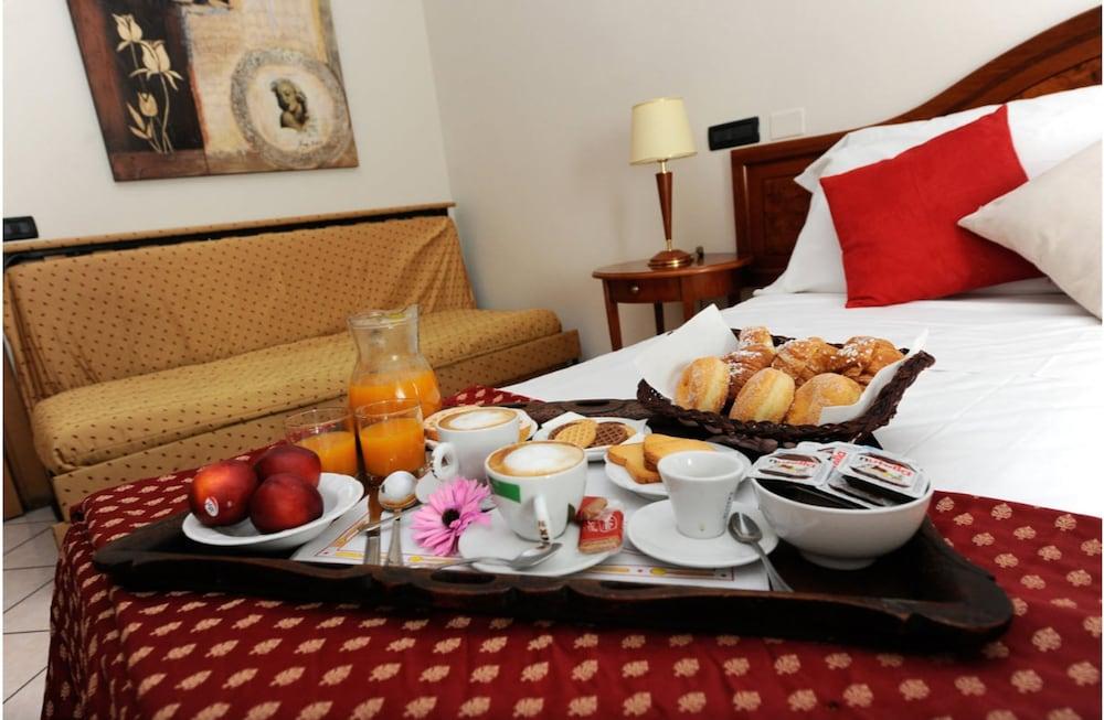 Primotel Brescia Luaran gambar